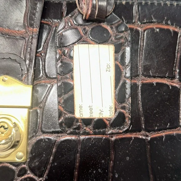 Flying Horse Doctor Elegant Crocodile Pattern Handbag - Picture 8 of 13